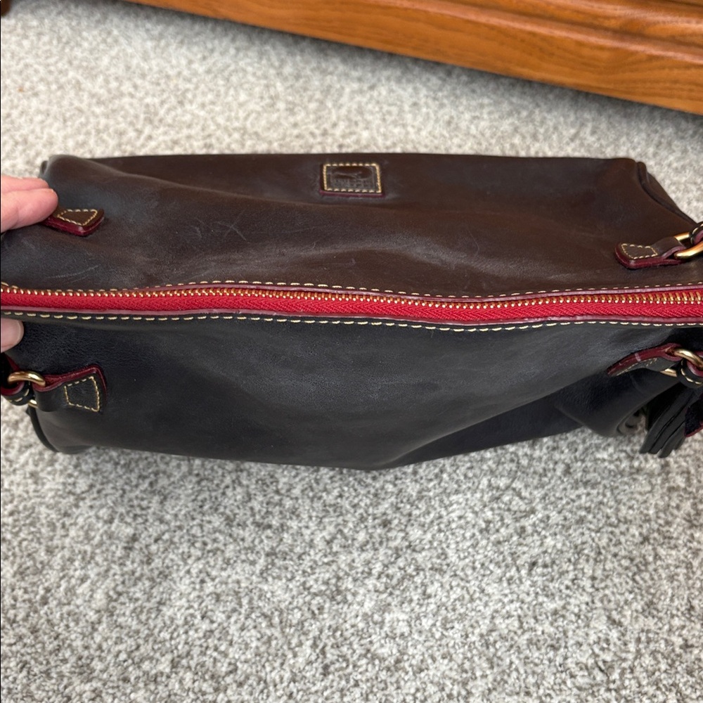 Dooney & Bourke Supple Florentine Leather in a Hobo Bag, Navy, Gently Used - Picture 7 of 11